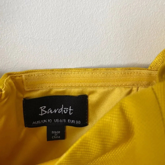 Bardot Linen Blend Ruffle Strap Mini Dress Marigold Yellow Size Small/6 - Picture 4 of 5